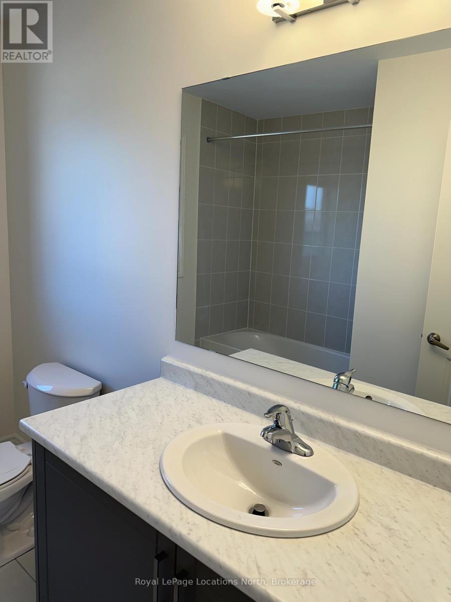 231 Mckenzie Drive, Clearview (Stayner), Ontario  L0M 1S0 - Photo 12 - S12912132