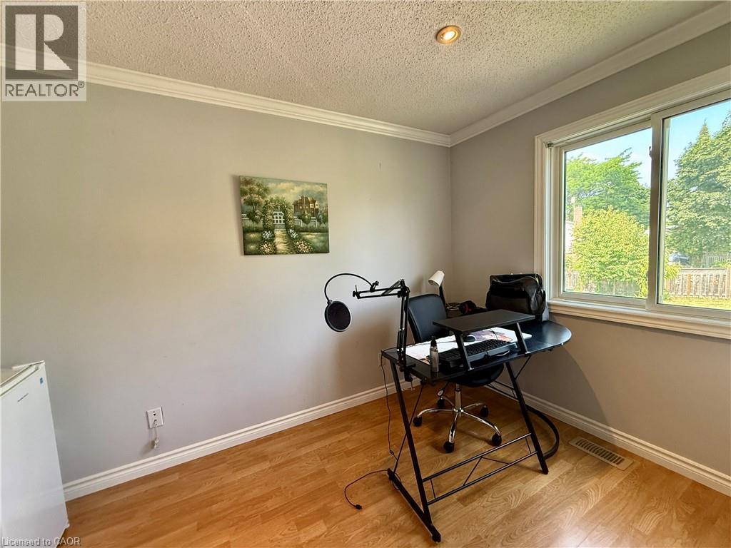 164 Herron Place, Waterloo, Ontario  N2T 1H2 - Photo 19 - 40813642