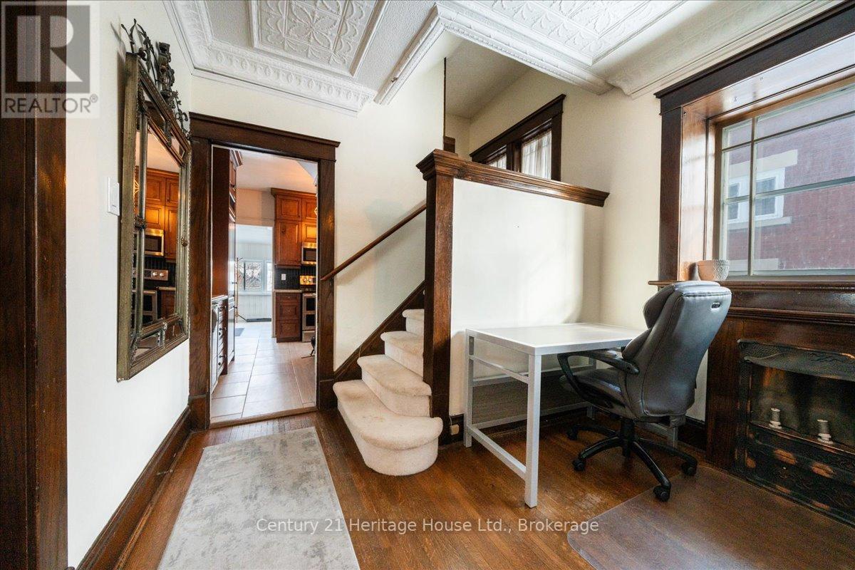 184 Weber Street E, Kitchener, Ontario  N2H 1E4 - Photo 24 - X12912030