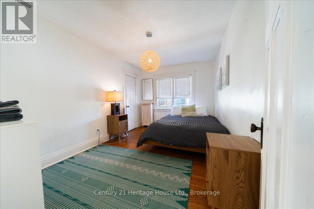 184 Weber Street E, Kitchener, Ontario  N2H 1E4 - Photo 27 - X12912030