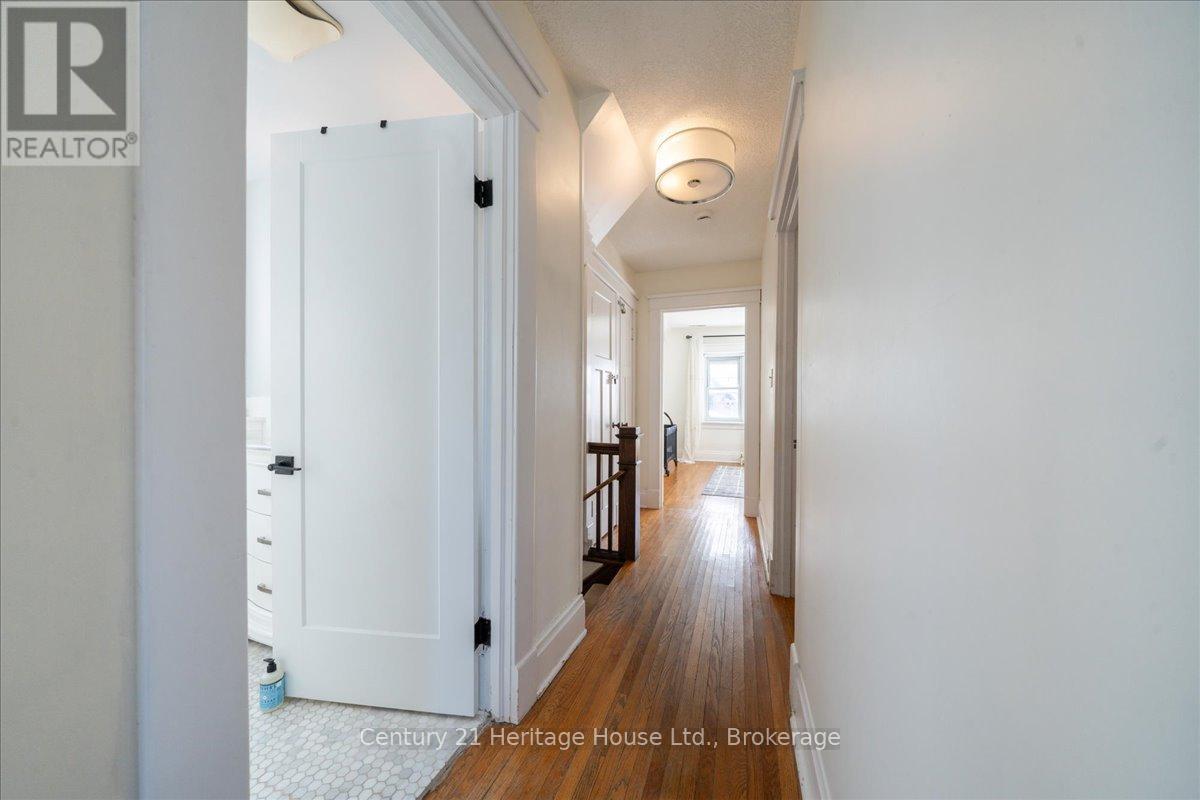 184 Weber Street E, Kitchener, Ontario  N2H 1E4 - Photo 37 - X12912030