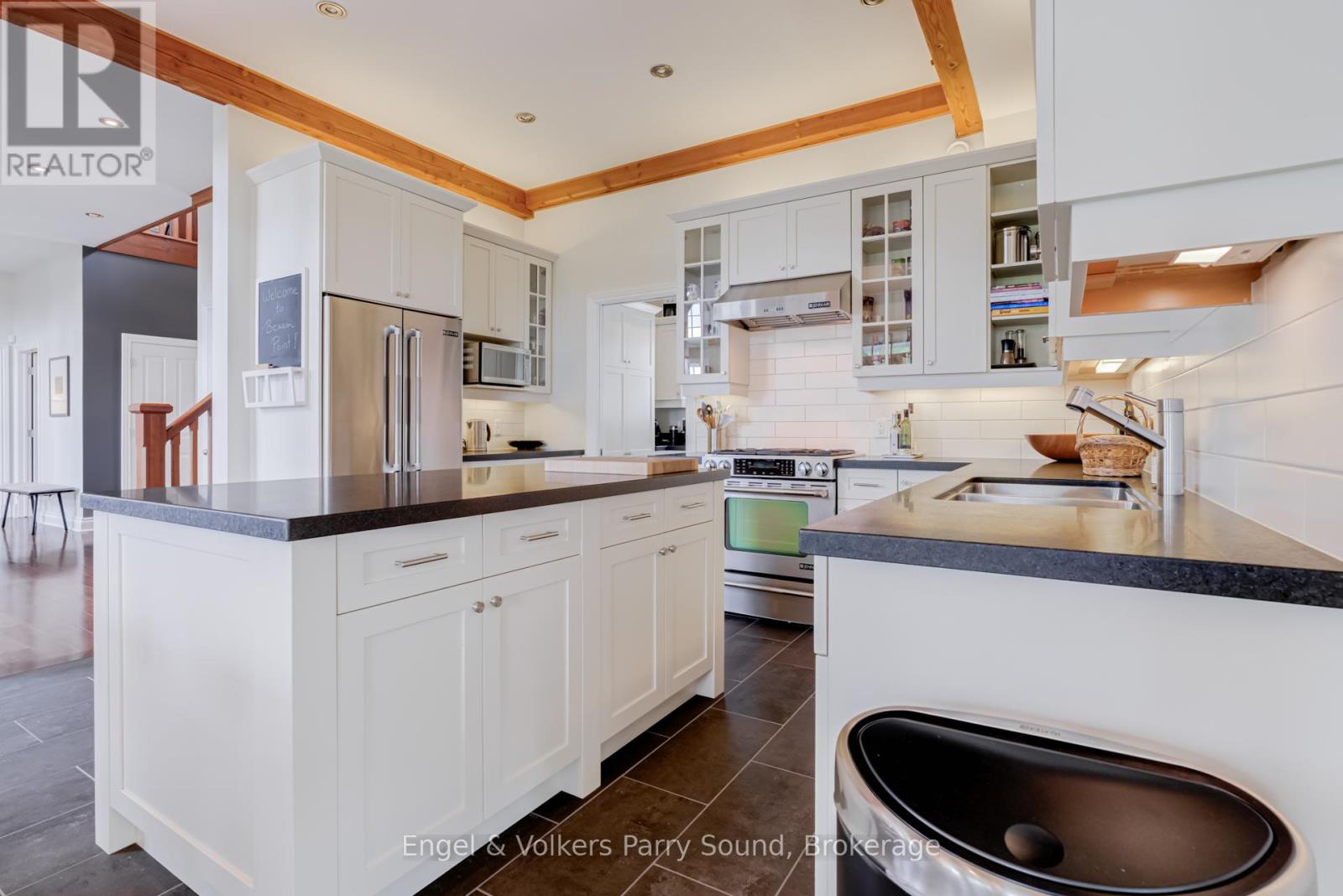 22 Beacon Point Drive, Carling, Ontario  P0G 1G0 - Photo 14 - X12912042