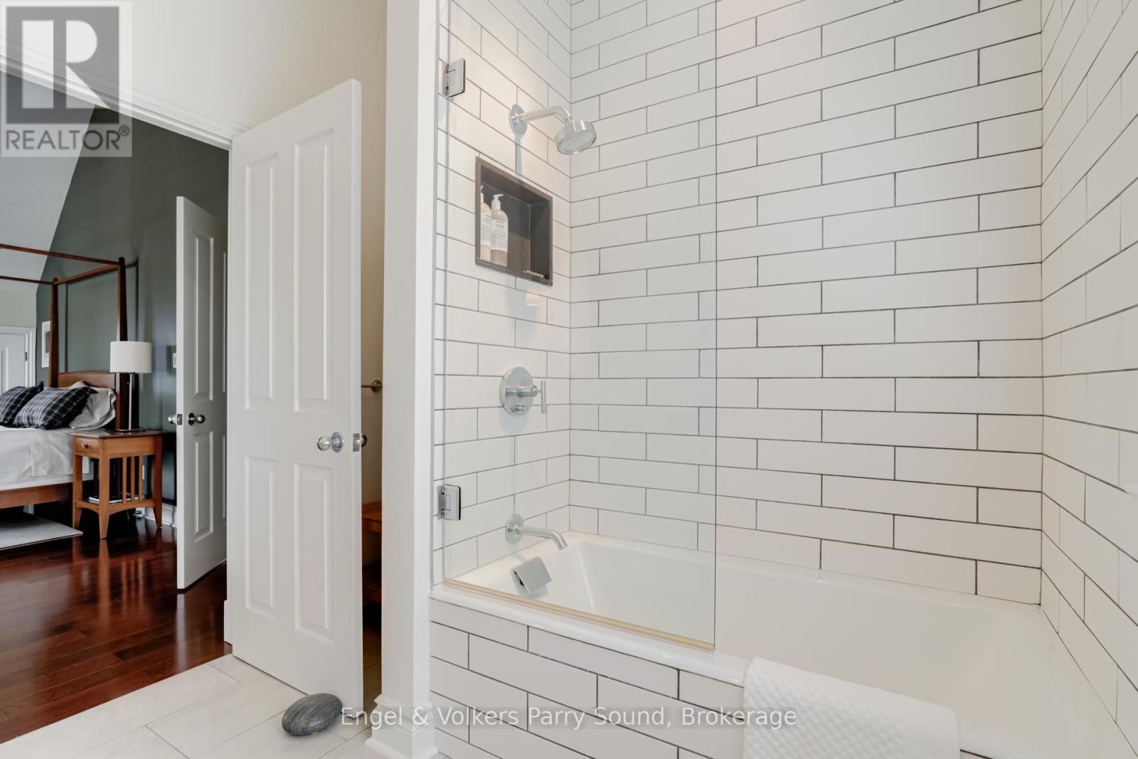 22 Beacon Point Drive, Carling, Ontario  P0G 1G0 - Photo 25 - X12912042