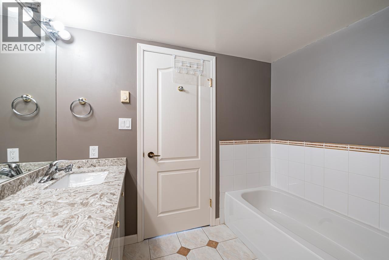 1503 6191 Buswell Street, Richmond, British Columbia  V6Y 4C4 - Photo 32 - R3102277