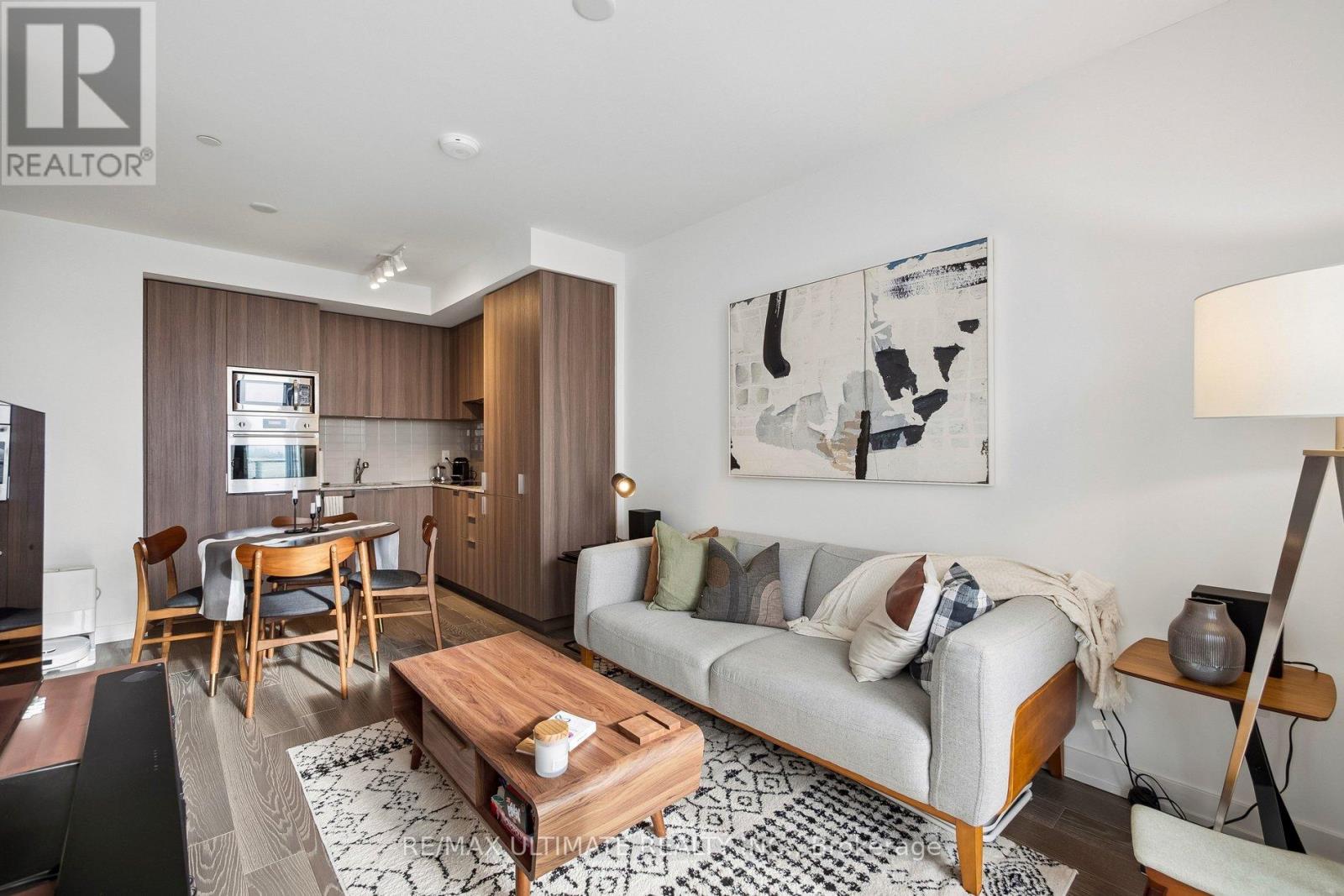 3007 - 11 Wellesley Street W, Toronto, Ontario  M4Y 0G4 - Photo 5 - C12912064