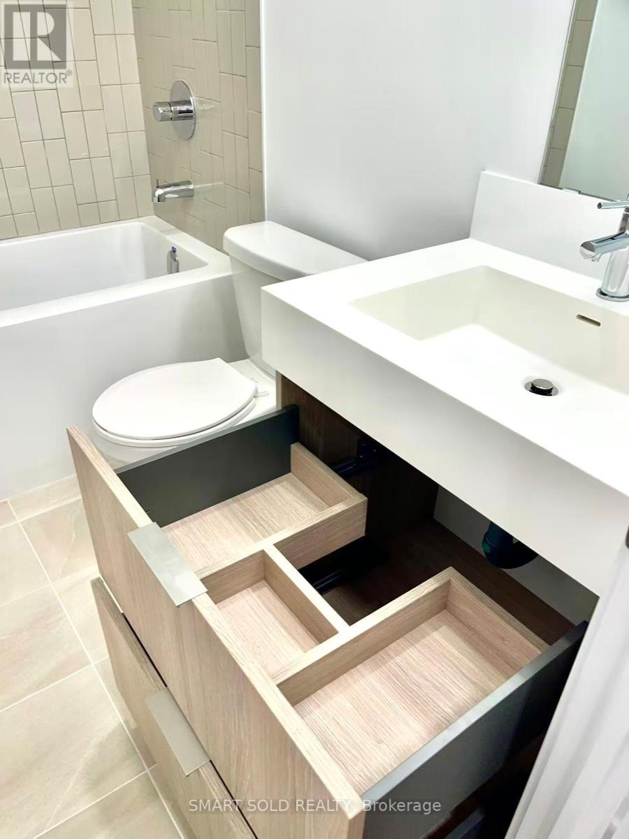 612 - 35 Tubman Avenue, Toronto (Regent Park), Ontario  M5A 0T1 - Photo 3 - C12912076