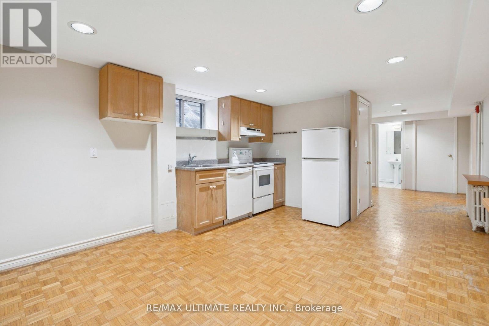 Basement - 12 Foxbar Road, Toronto, Ontario  M4V 2G6 - Photo 4 - C12912090