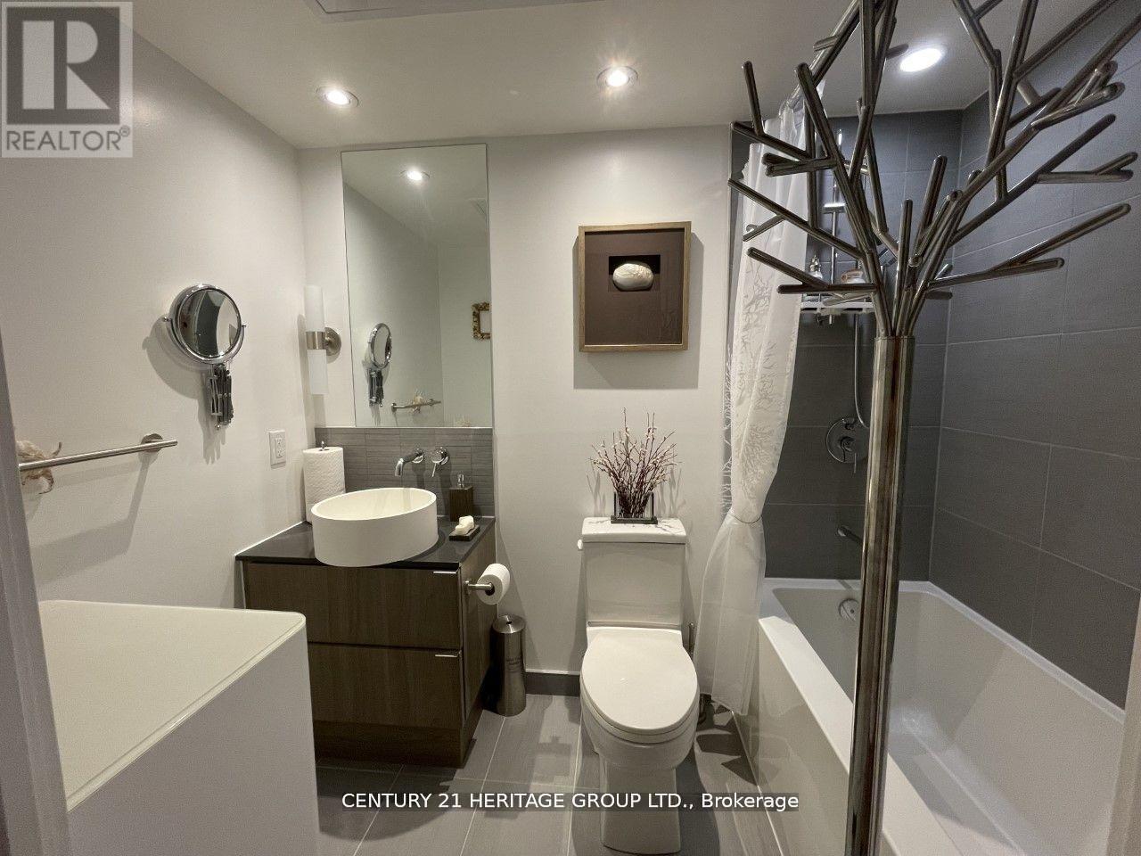 3111 - 161 Roehampton Avenue, Toronto, Ontario  M4P 0C8 - Photo 10 - C12912148