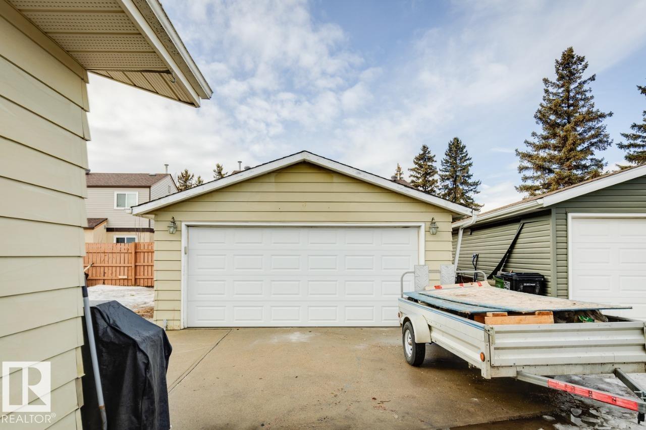 14206 22a St Nw, Edmonton, Alberta  T5Y 1E1 - Photo 2 - E4478743