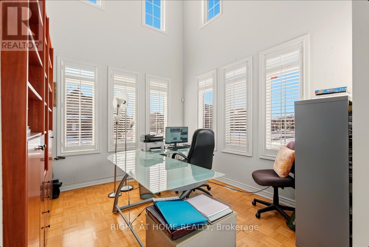 108 Saint Francis Avenue, Vaughan, Ontario L4H 2B8 - Photo 11 - N12912134