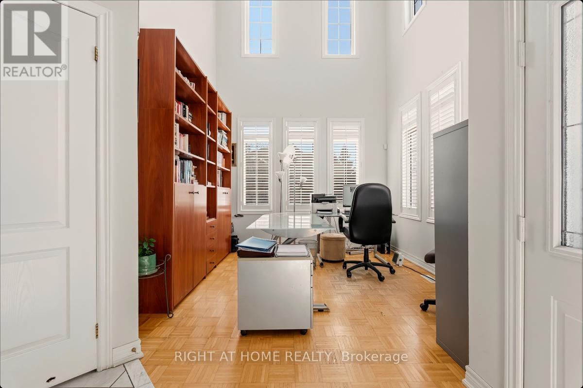 108 Saint Francis Avenue, Vaughan, Ontario L4H 2B8 - Photo 12 - N12912134