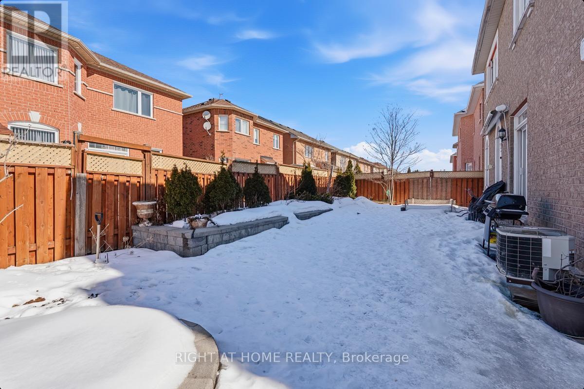 108 Saint Francis Avenue, Vaughan, Ontario L4H 2B8 - Photo 46 - N12912134