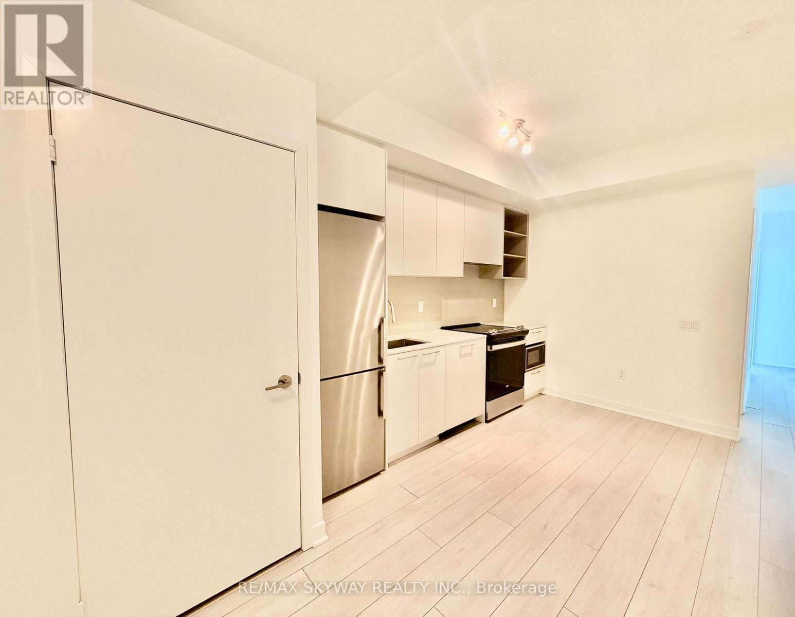 315 - 260 Malta Avenue, Brampton, Ontario  L6Y 6L7 - Photo 3 - W12911044