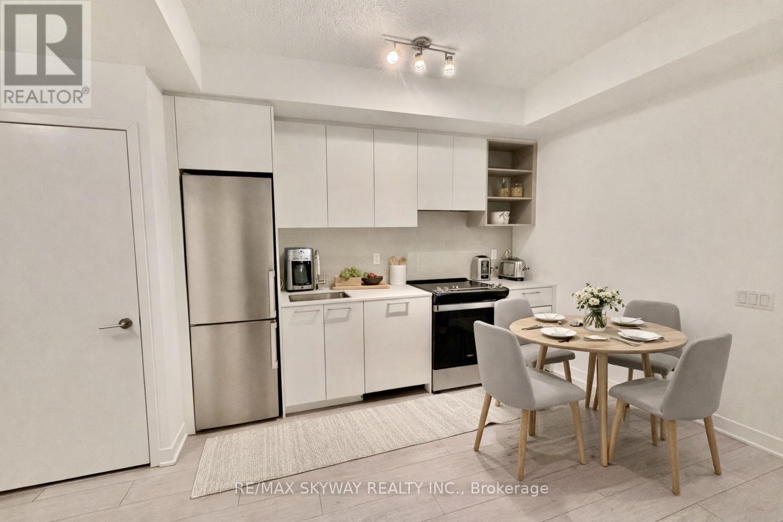 315 - 260 Malta Avenue, Brampton, Ontario  L6Y 6L7 - Photo 4 - W12911044