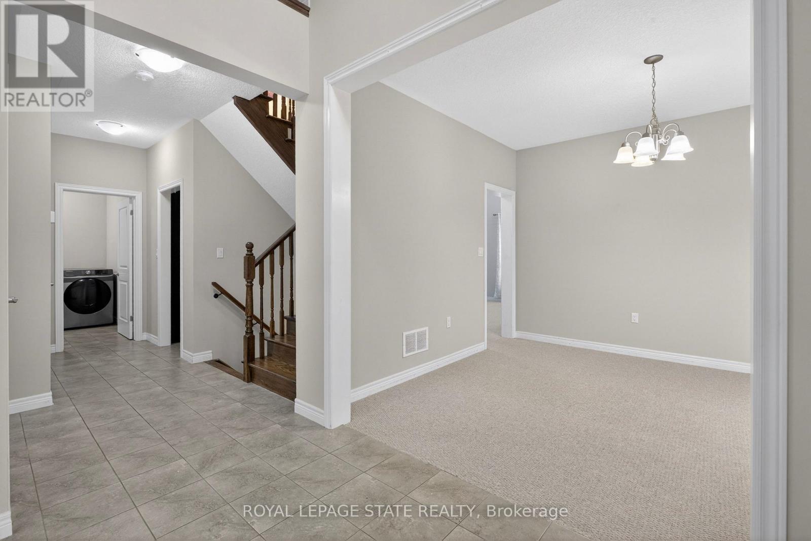 79 Dolomiti Court, Hamilton, Ontario  L0R 1P0 - Photo 5 - X12806632