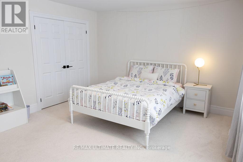 12 Branigan Crescent, Halton Hills, Ontario  L6X 3N6 - Photo 19 - W12912078