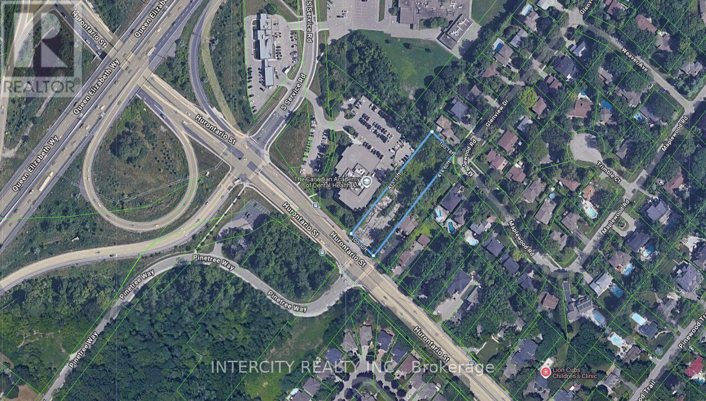 1575 Hurontario Street, Mississauga, Ontario  L5G 3H7 - Photo 5 - W12912086