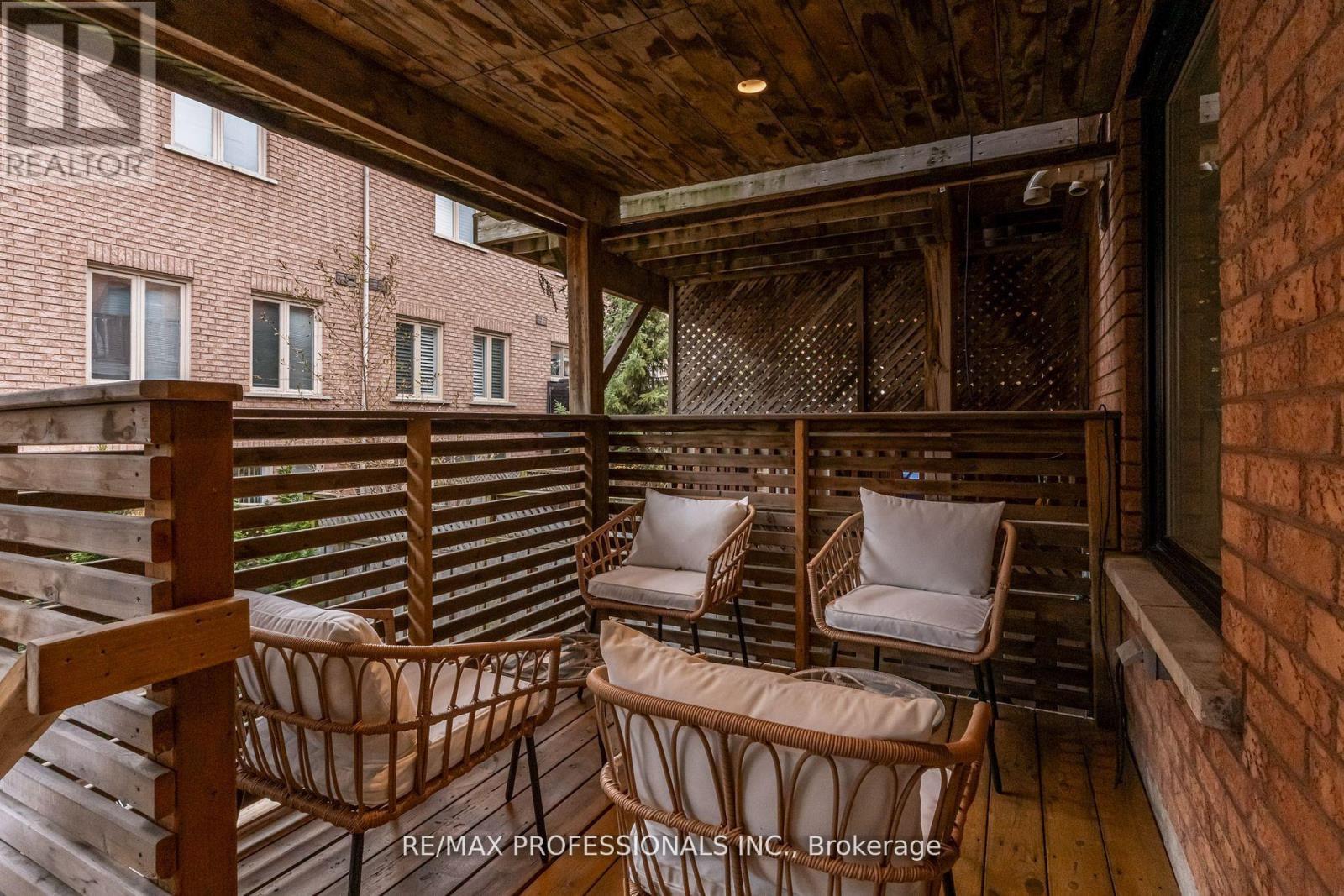 105 Harbourview Crescent, Toronto, Ontario  M8V 4A9 - Photo 36 - W12912106