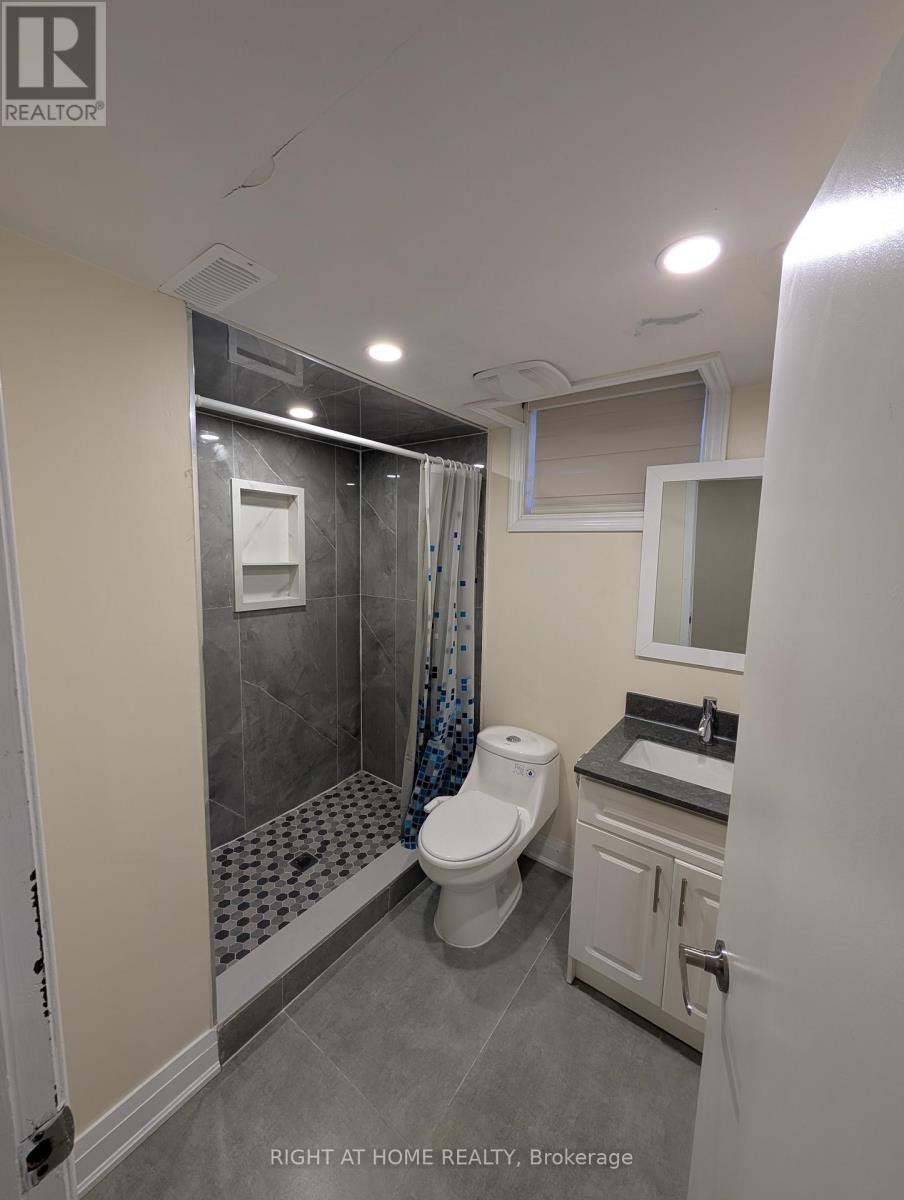 3263 Cawthra Road, Mississauga, Ontario  L5A 2X4 - Photo 7 - W12912128