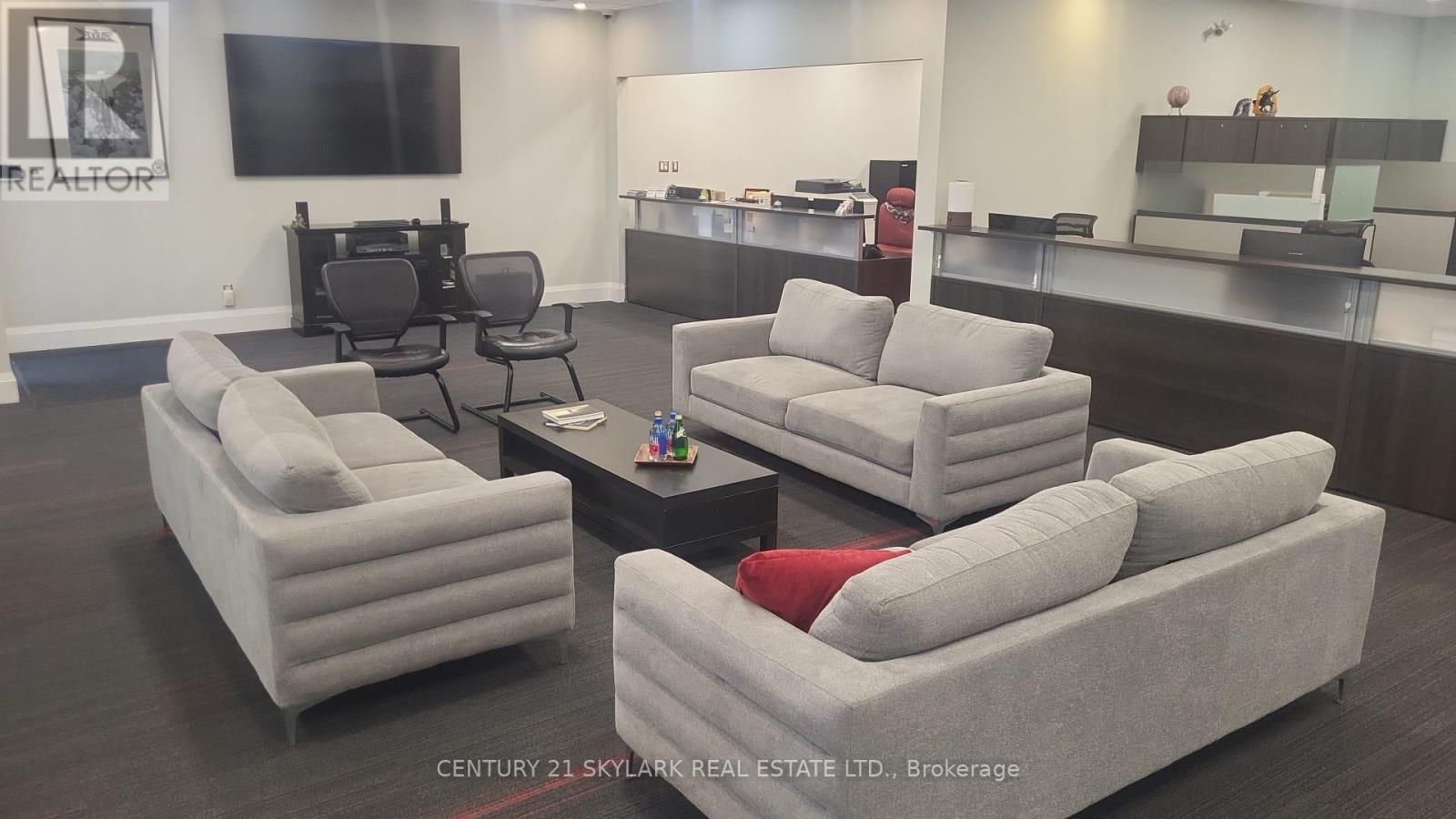 3-4 - 5500 Tomken Road, Mississauga, Ontario  L4W 2Z4 - Photo 2 - W12912142