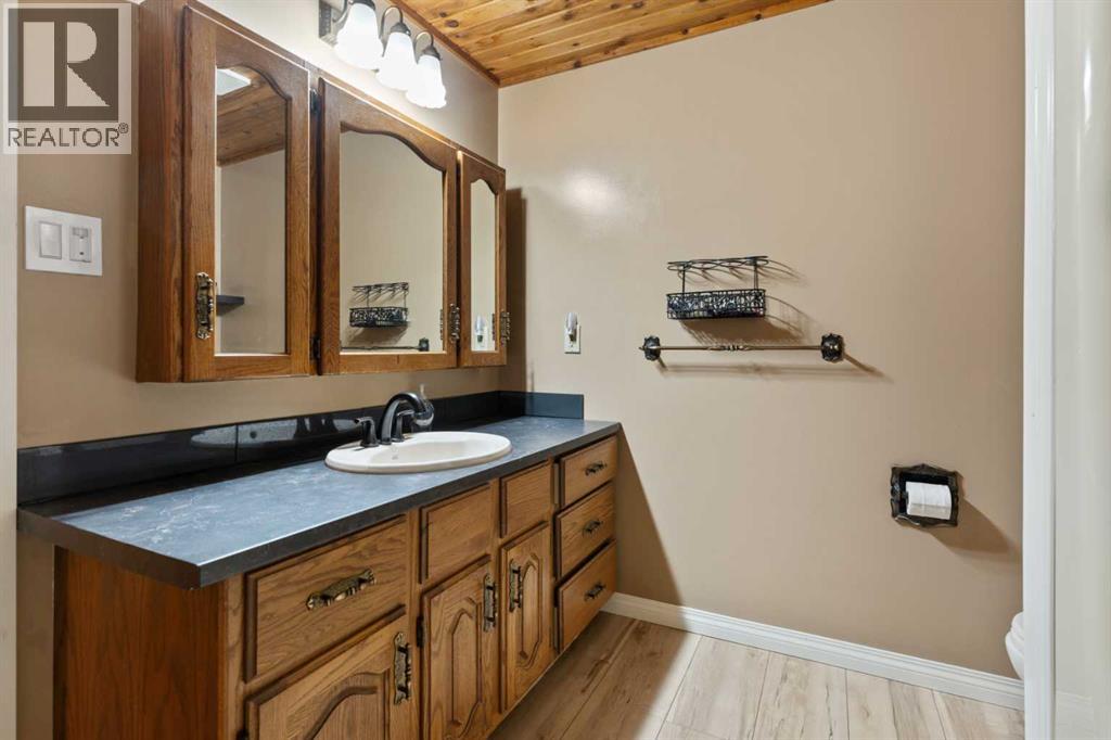 119 3rd Avenue W, Alliance, Alberta  T0B 0A0 - Photo 18 - A2230246