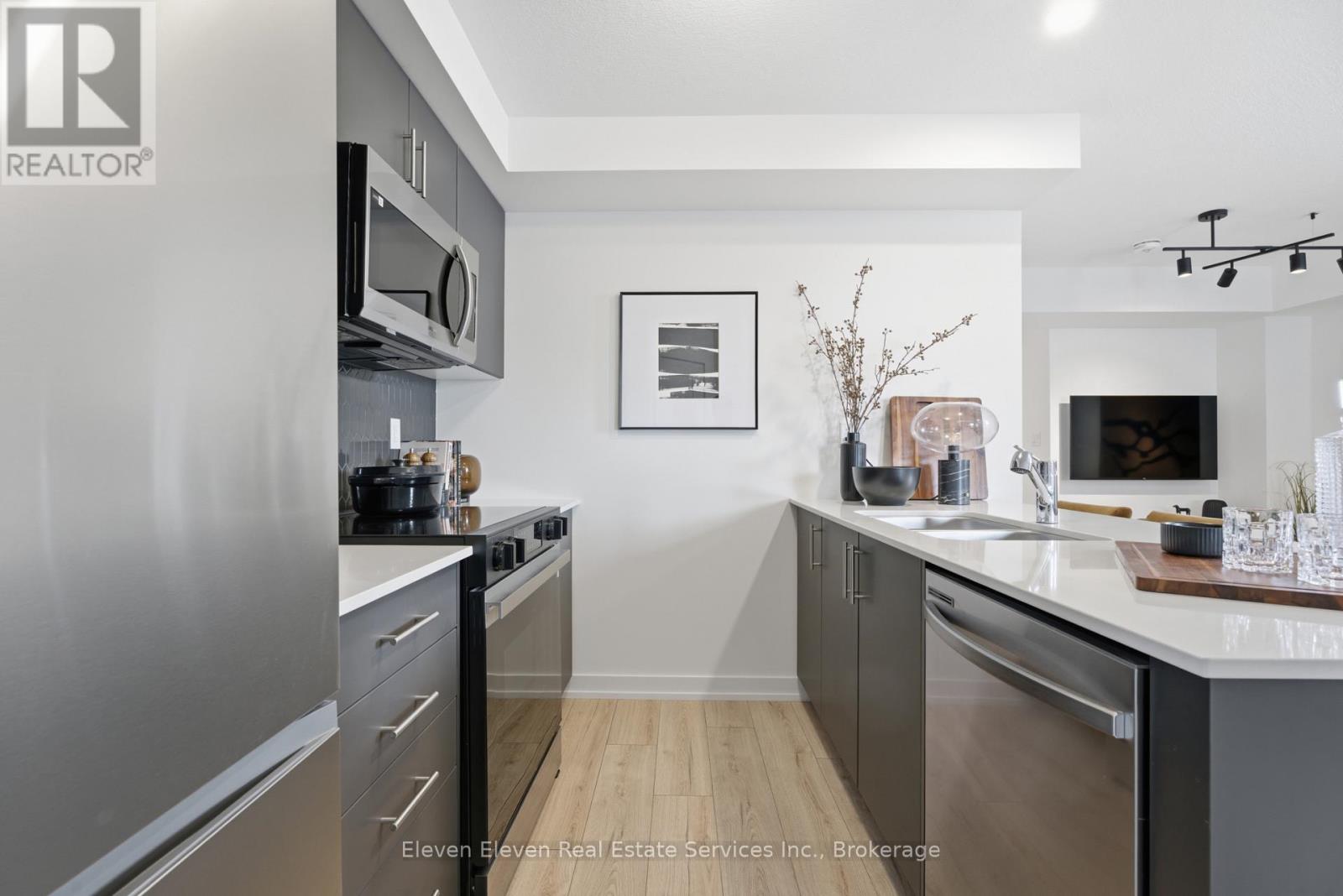 73 - 940 St. David Street N, Centre Wellington, Ontario  N1M 0L7 - Photo 14 - X12912058