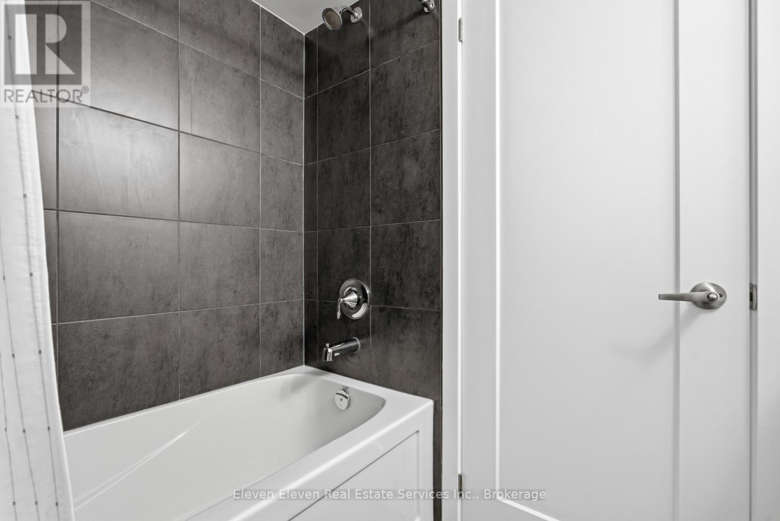 73 - 940 St. David Street N, Centre Wellington, Ontario  N1M 0L7 - Photo 19 - X12912058