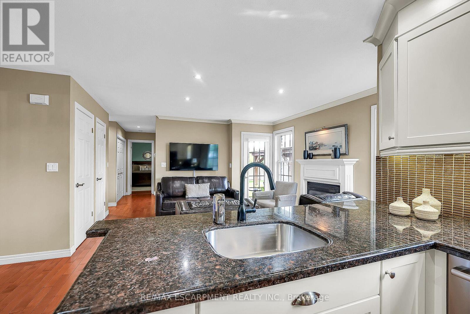 17 Angle Street, Norfolk, Ontario  N3Y 5M6 - Photo 16 - X12912110