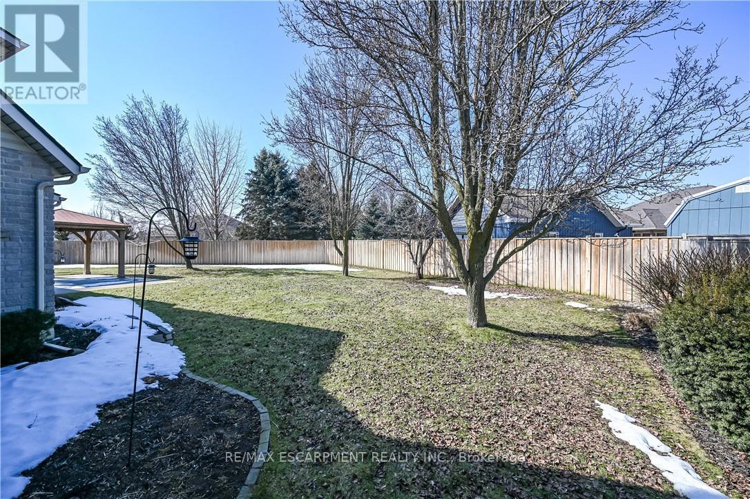 17 Angle Street, Norfolk, Ontario  N3Y 5M6 - Photo 39 - X12912110