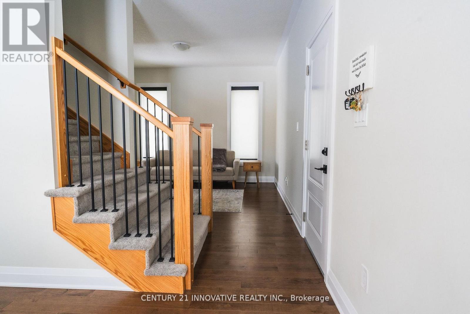 Main - 592 Nathalie Crescent, Kitchener, Ontario  N2E 0H9 - Photo 10 - X12912114