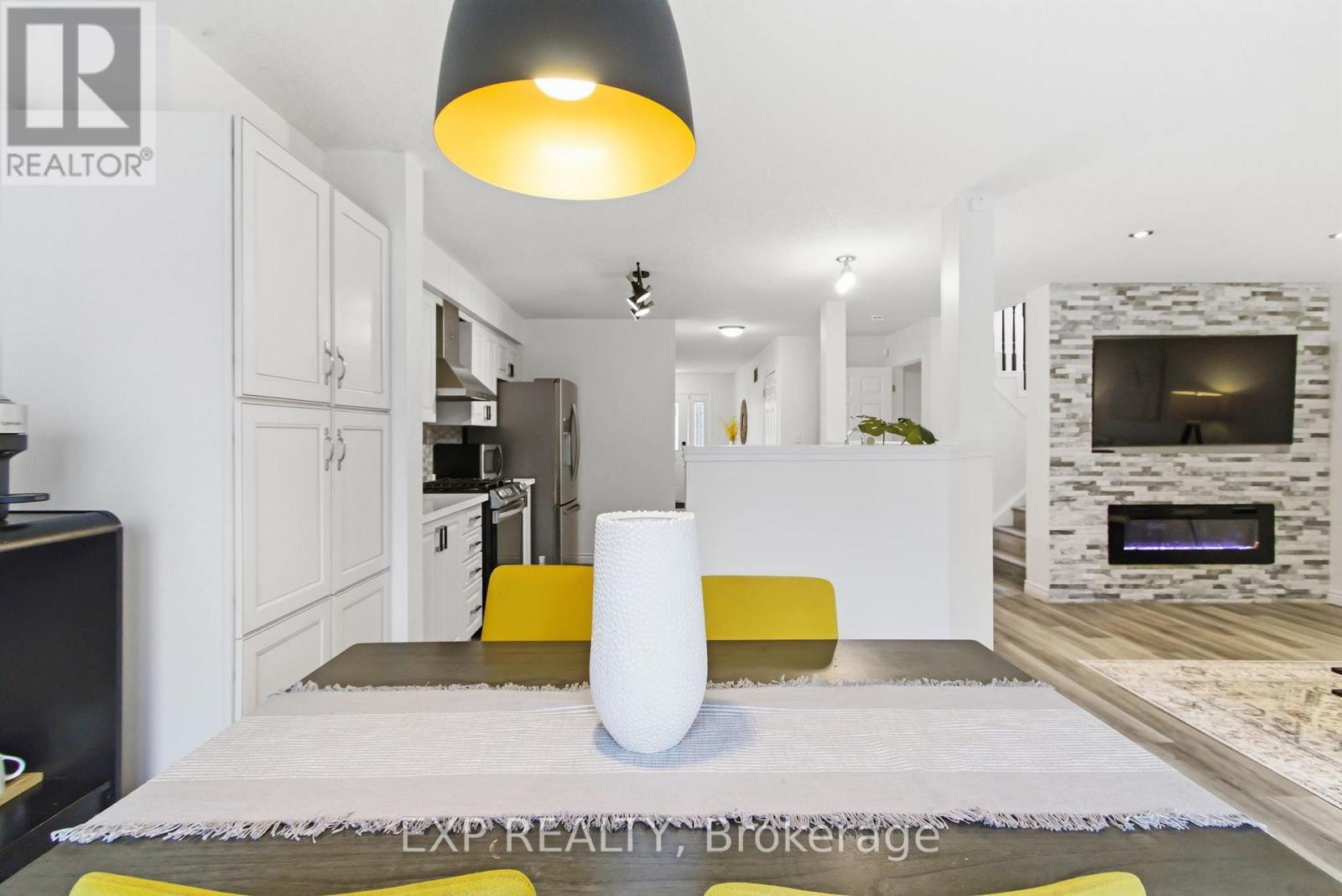 159 Sophia Crescent, Kitchener, Ontario  N2R 1X7 - Photo 11 - X12912118