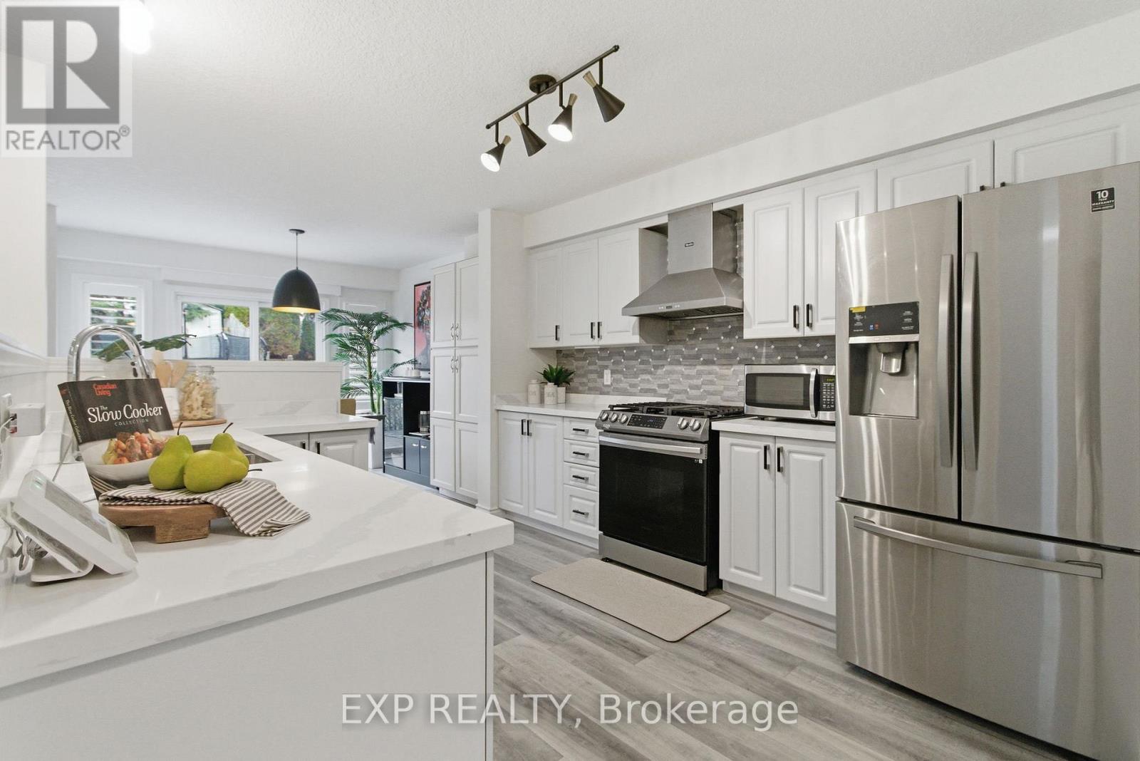 159 Sophia Crescent, Kitchener, Ontario  N2R 1X7 - Photo 15 - X12912118