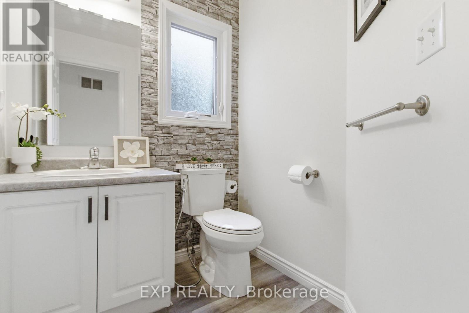 159 Sophia Crescent, Kitchener, Ontario  N2R 1X7 - Photo 17 - X12912118