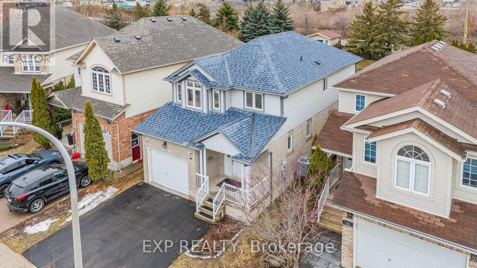 159 Sophia Crescent, Kitchener, Ontario  N2R 1X7 - Photo 3 - X12912118