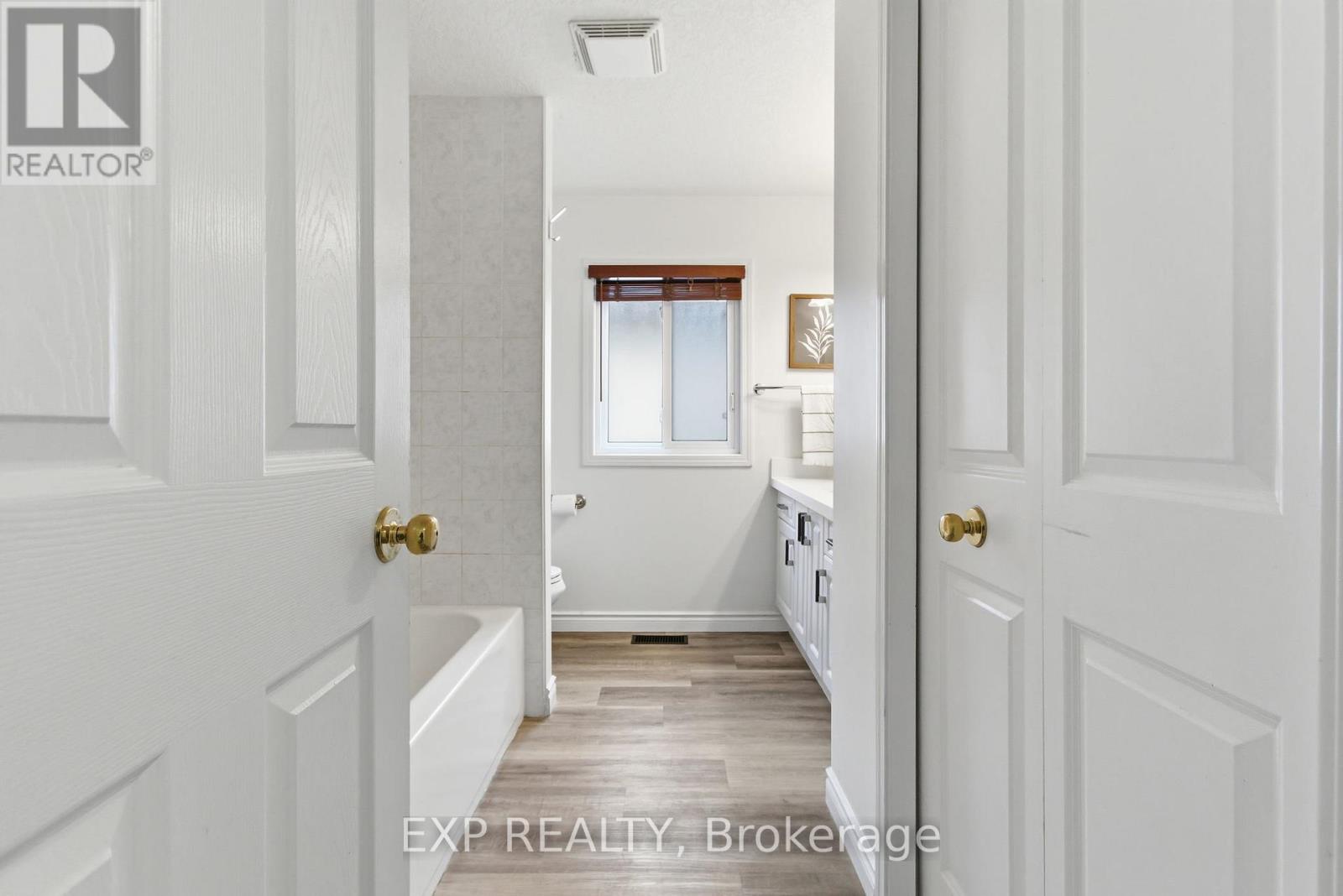 159 Sophia Crescent, Kitchener, Ontario  N2R 1X7 - Photo 33 - X12912118