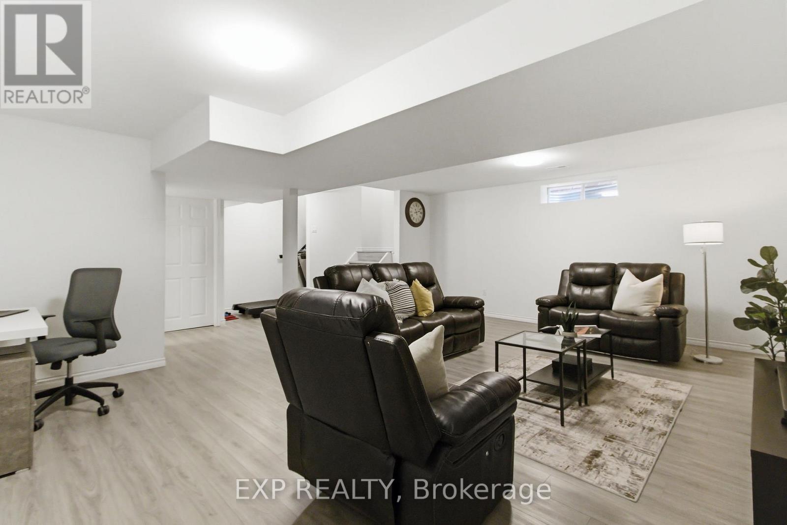 159 Sophia Crescent, Kitchener, Ontario  N2R 1X7 - Photo 34 - X12912118