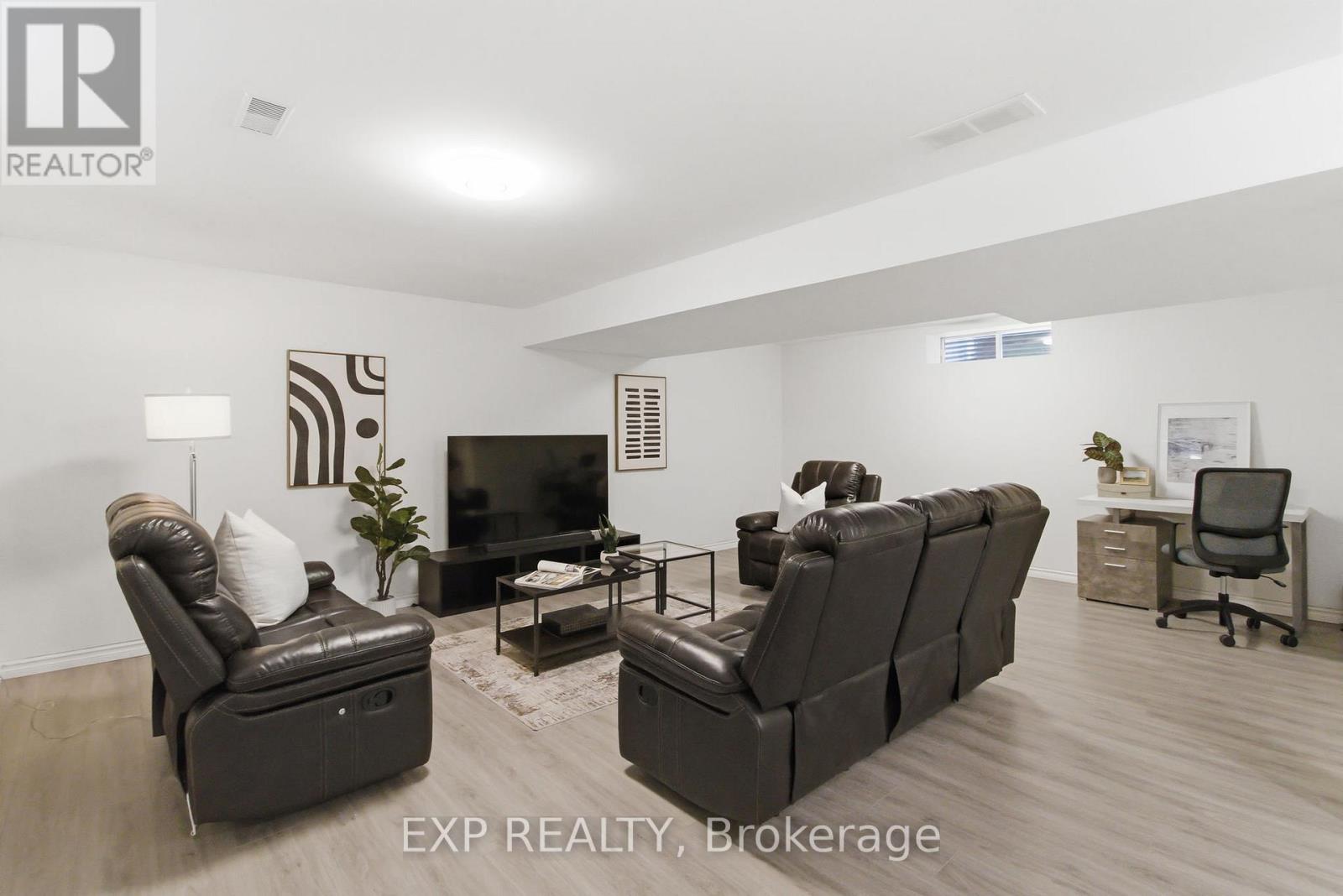 159 Sophia Crescent, Kitchener, Ontario  N2R 1X7 - Photo 39 - X12912118