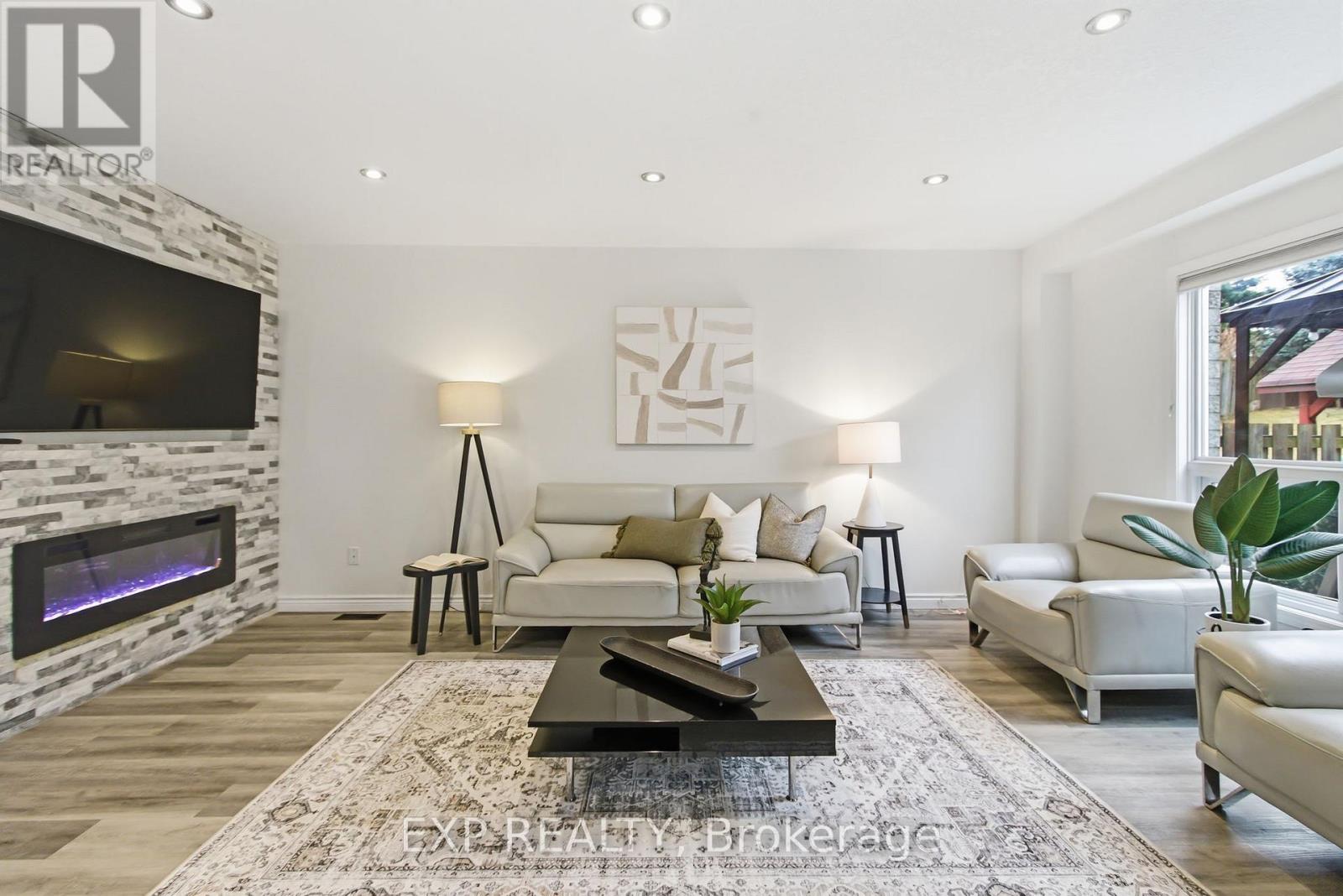 159 Sophia Crescent, Kitchener, Ontario  N2R 1X7 - Photo 8 - X12912118