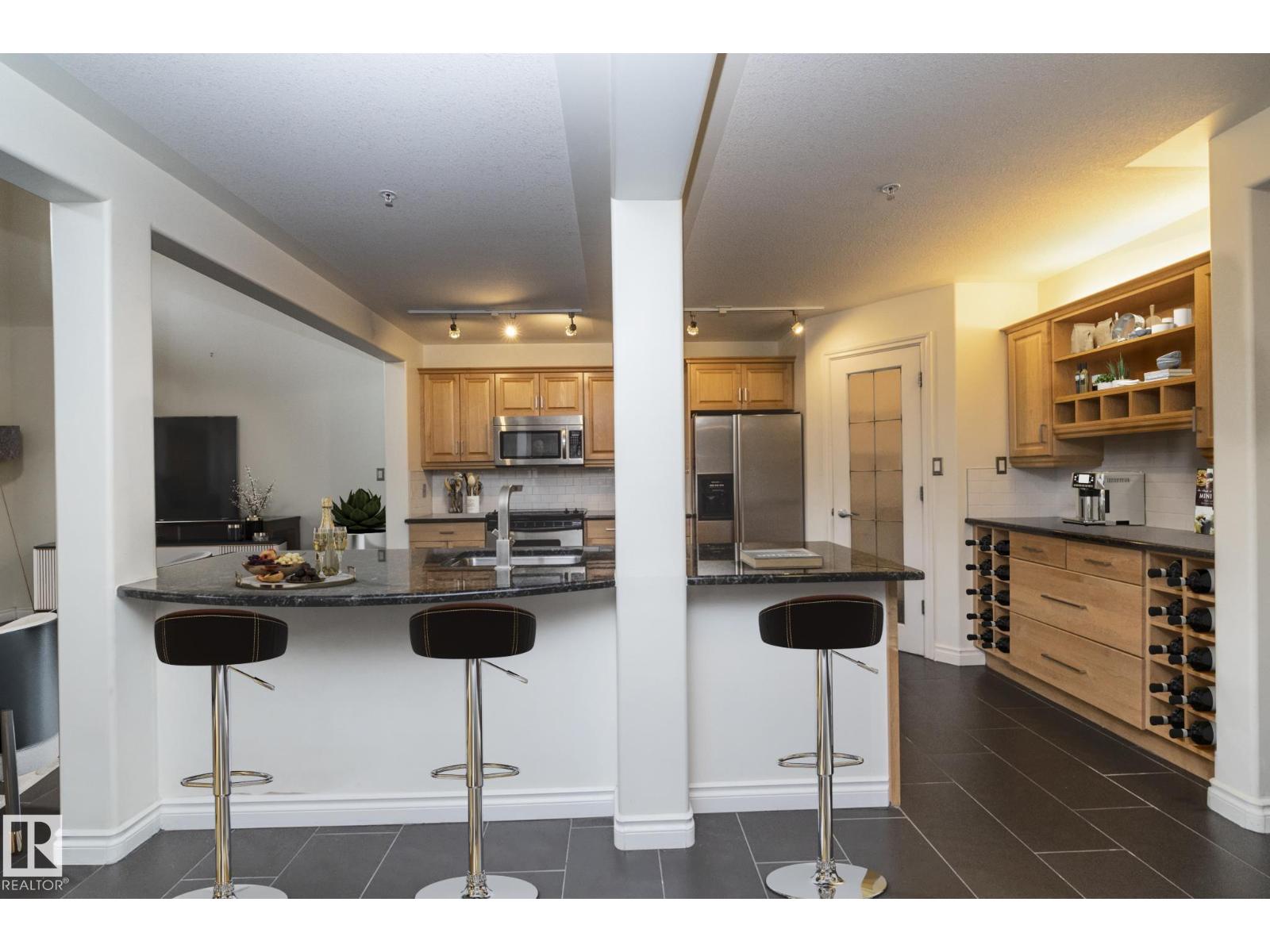 #102 10855 Saskatchewan Dr Nw, Edmonton, Alberta  T6E 6T6 - Photo 8 - E4478744