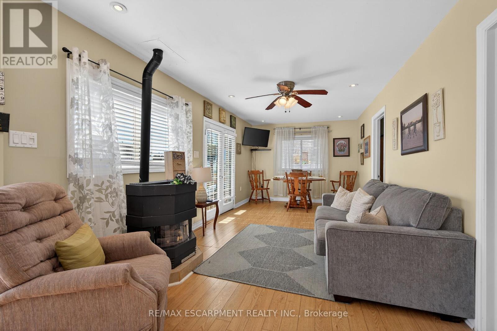 87 Lakeshore Road, Haldimand, Ontario  N0A 1P0 - Photo 14 - X12912130