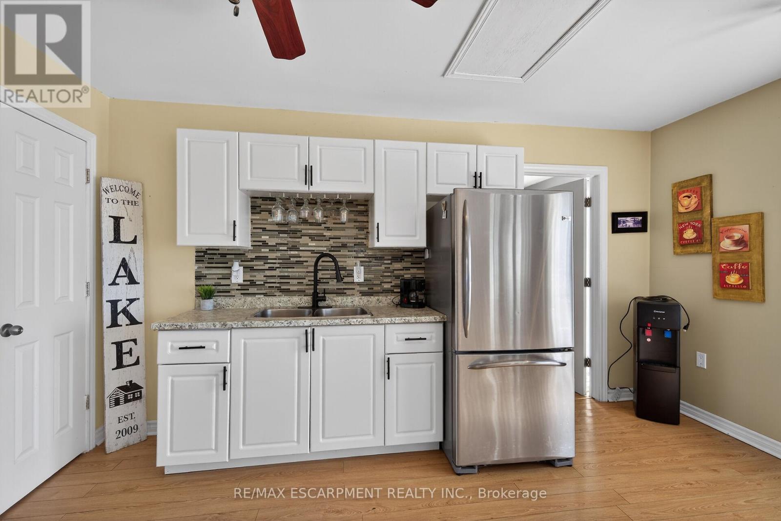 87 Lakeshore Road, Haldimand, Ontario  N0A 1P0 - Photo 8 - X12912130