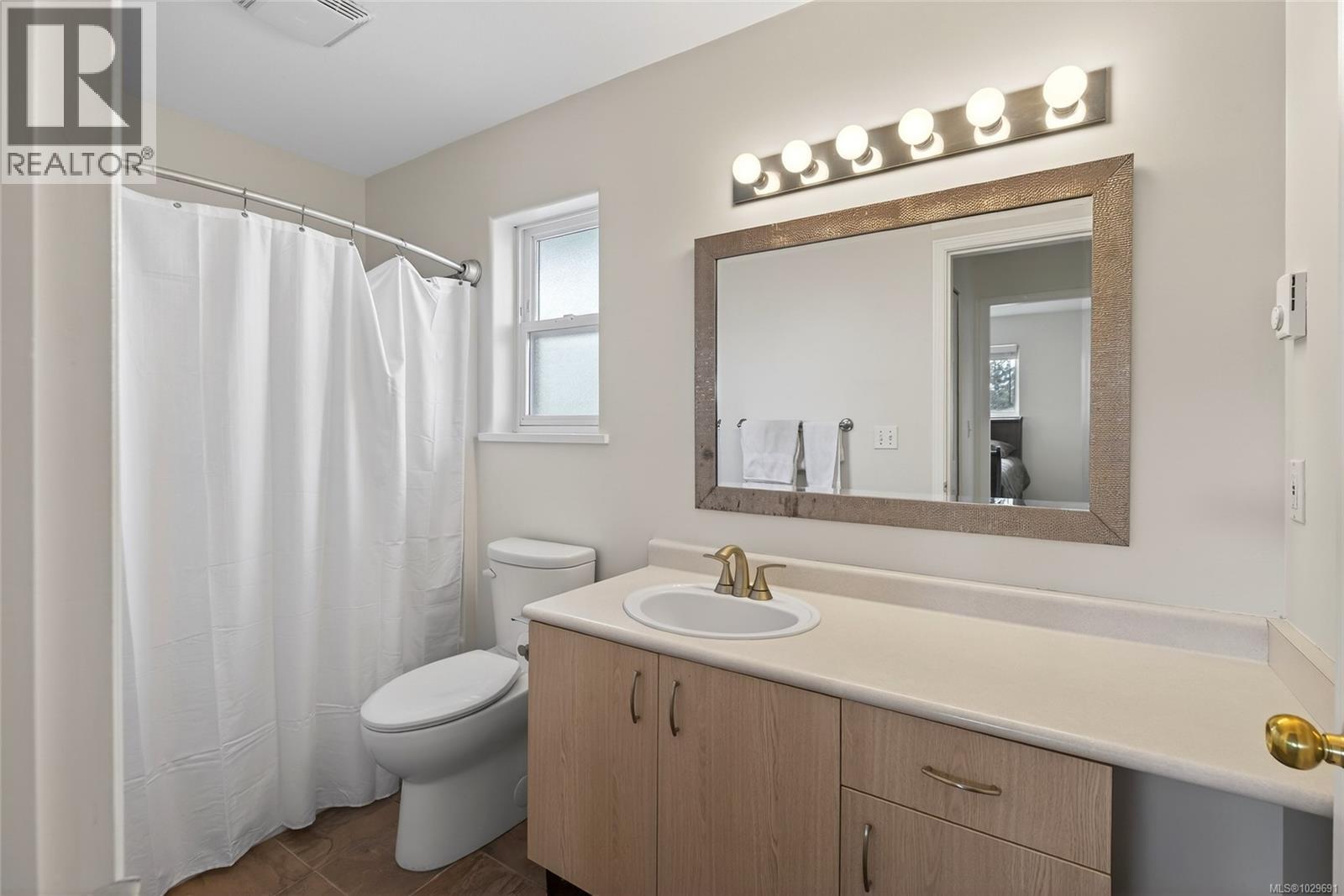 401 840 Braidwood Rd, Courtenay, British Columbia  V9N 3R9 - Photo 13 - 1029691