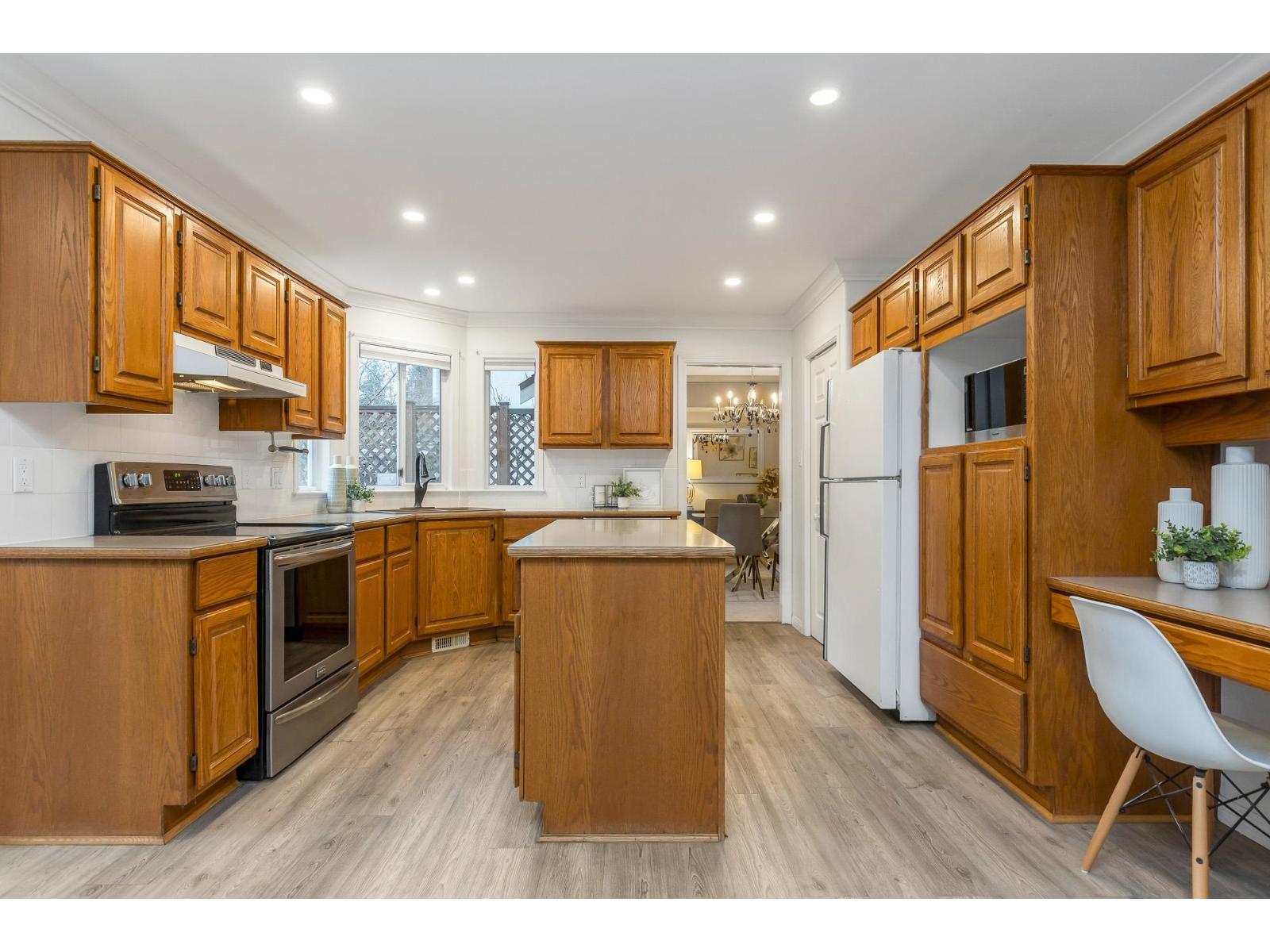 9289 204 Street, Langley, British Columbia  V1M 2L8 - Photo 11 - R3102504