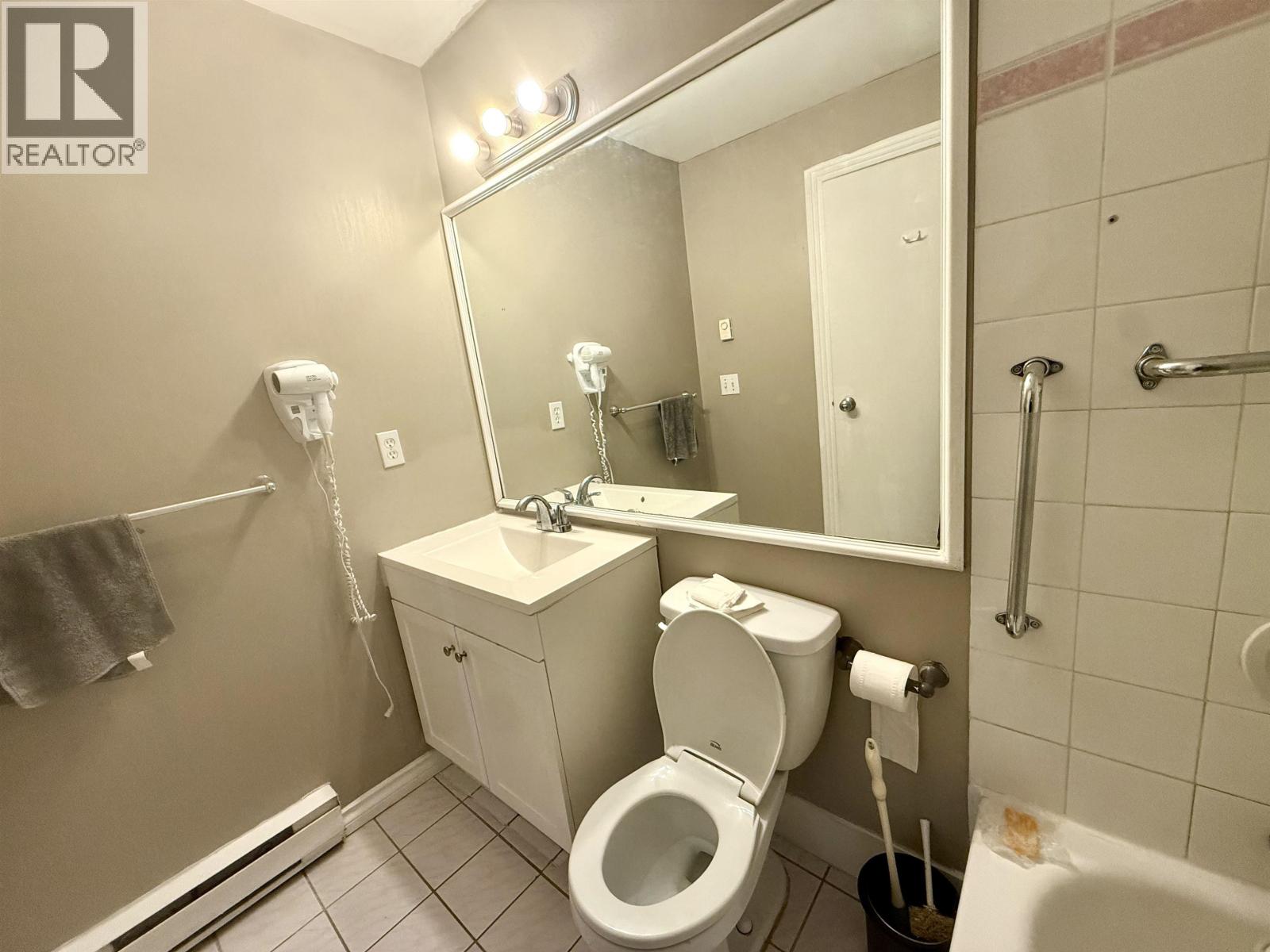 105 7288 No. 3 Road, Richmond, British Columbia  V6Y 3Y1 - Photo 14 - R3102461