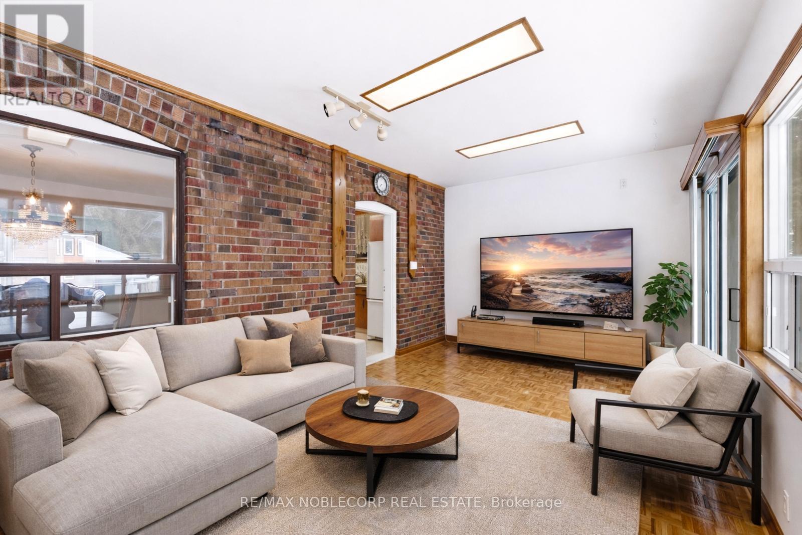 51 Glenavy Avenue, Toronto, Ontario  M4P 2T9 - Photo 24 - C12830264