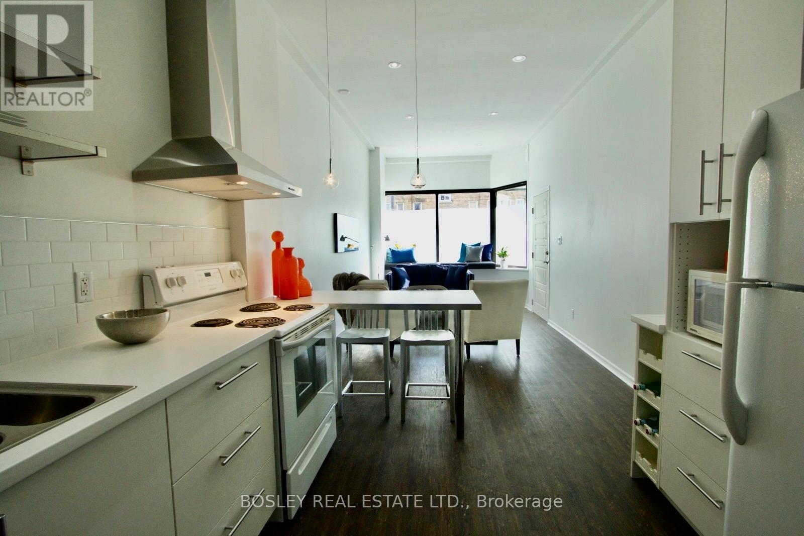 1 - 866 Broadview Avenue, Toronto, Ontario  M4K 2R1 - Photo 7 - E12910136