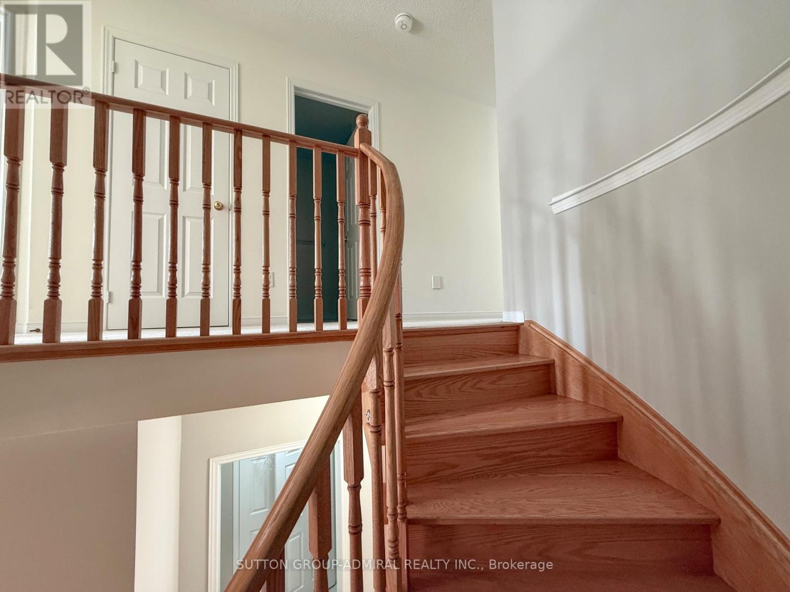 35 White Spruce Crescent, Vaughan, Ontario  L6A 4C5 - Photo 10 - N12758932