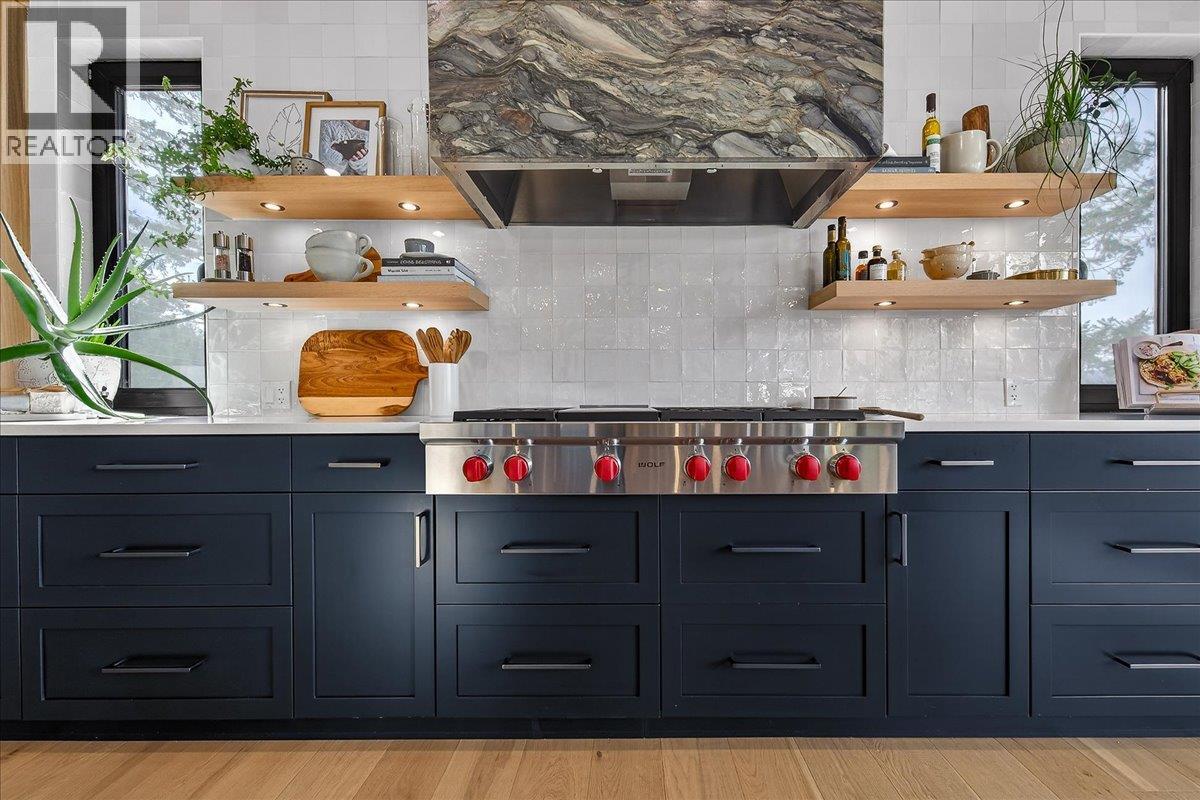 8799 Grainger Road, Canal Flats, British Columbia  V0B 1B0 - Photo 25 - 10380333