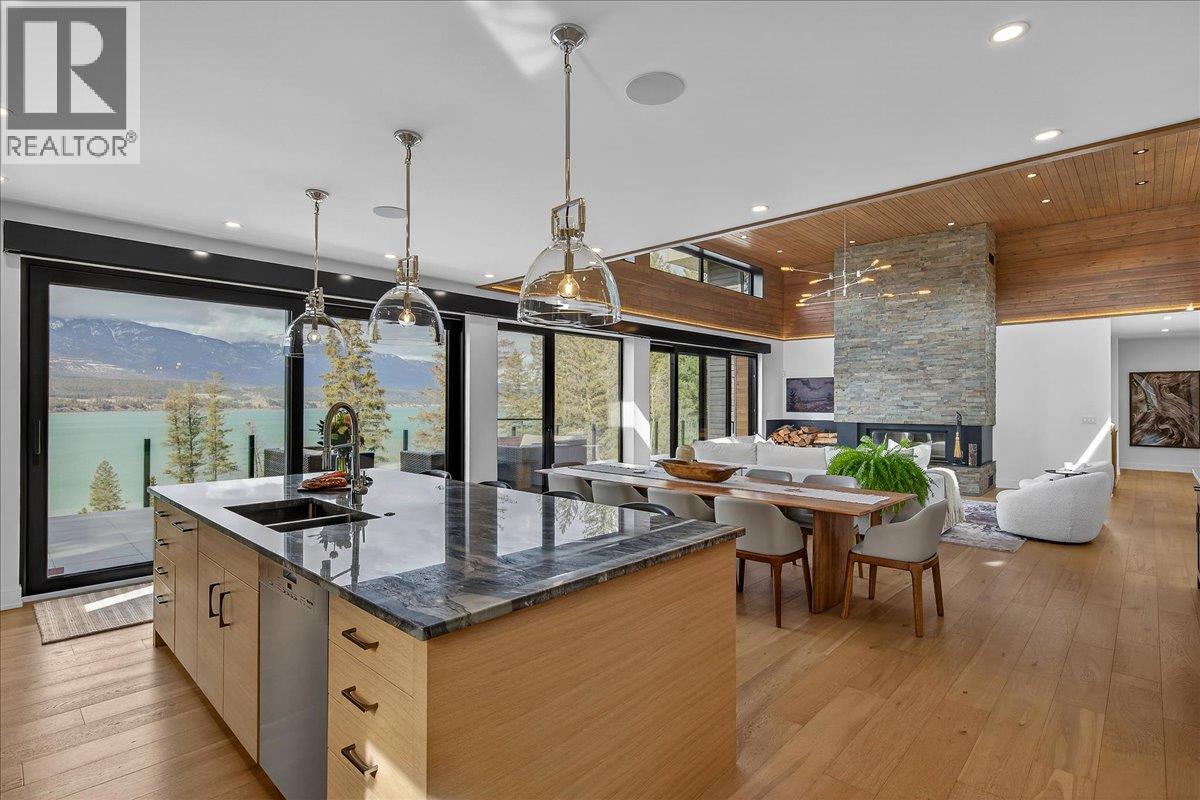 8799 Grainger Road, Canal Flats, British Columbia  V0B 1B0 - Photo 28 - 10380333