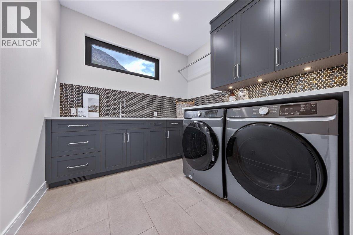 8799 Grainger Road, Canal Flats, British Columbia  V0B 1B0 - Photo 41 - 10380333